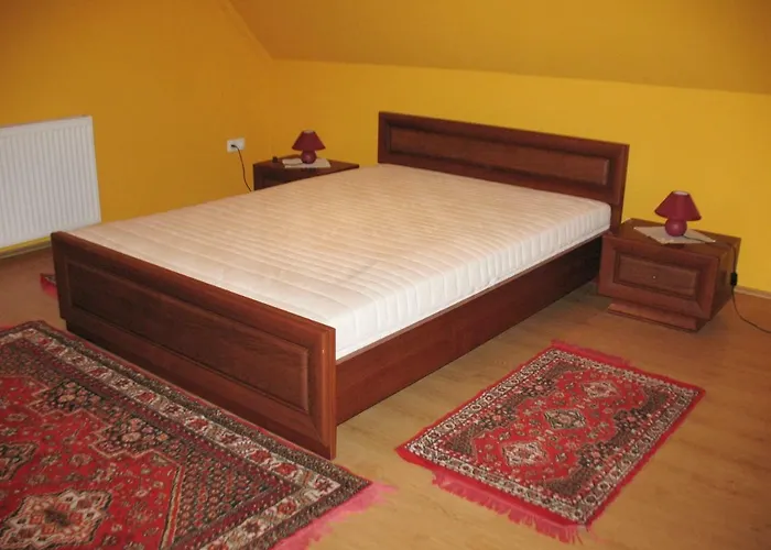 Menyhart Gyenesdiason 6 Fo Reszere Lejlighed